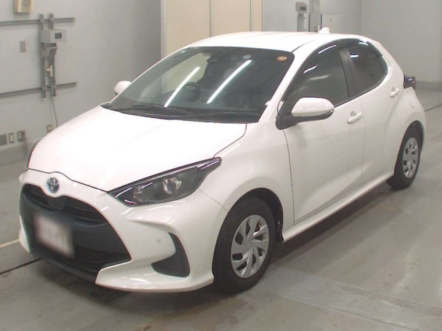 TOYOTA YARIS — фото