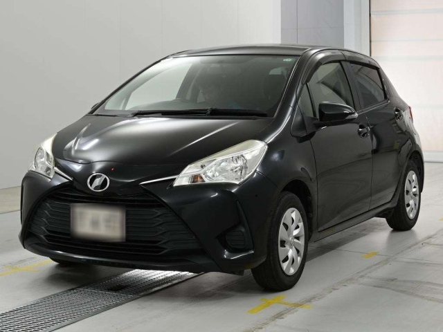 TOYOTA VITZ — фото