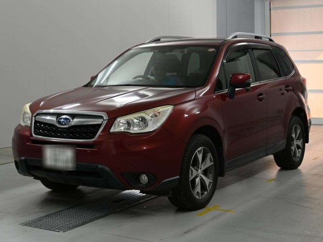 SUBARU FORESTER — фото