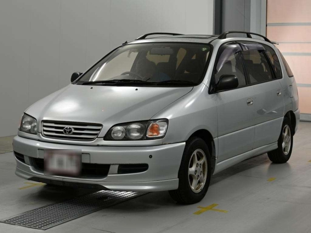 TOYOTA IPSUM — фото