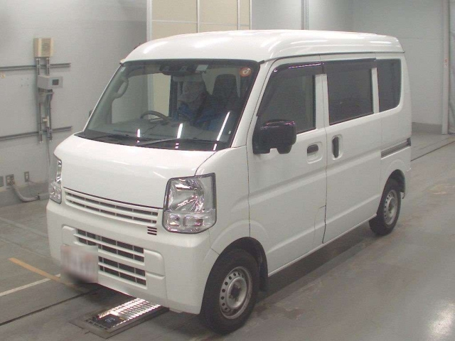 NISSAN CLIPPER VAN