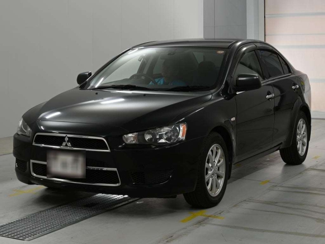 MITSUBISHI GALANT — фото
