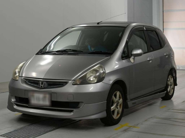 HONDA FIT — фото