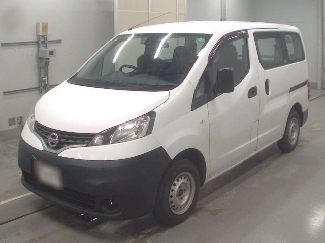NISSAN NV200 — фото