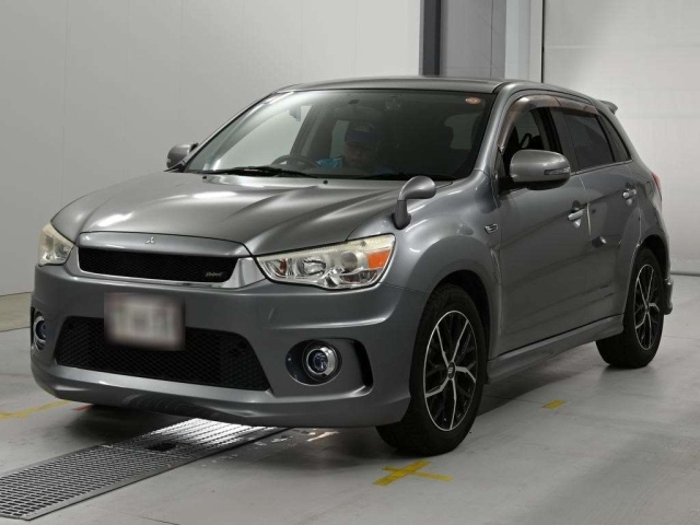 MITSUBISHI RVR
