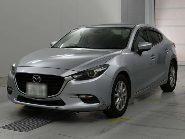 MAZDA AXELA