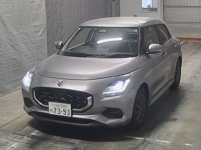 SUZUKI SWIFT — фото