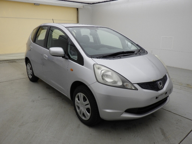 HONDA FIT — фото