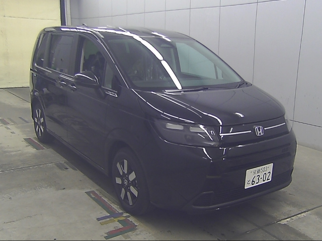 HONDA FREED — фото