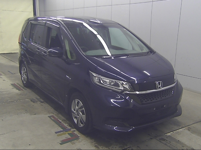 HONDA FREED — фото