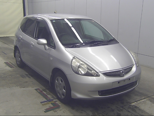 HONDA FIT — фото