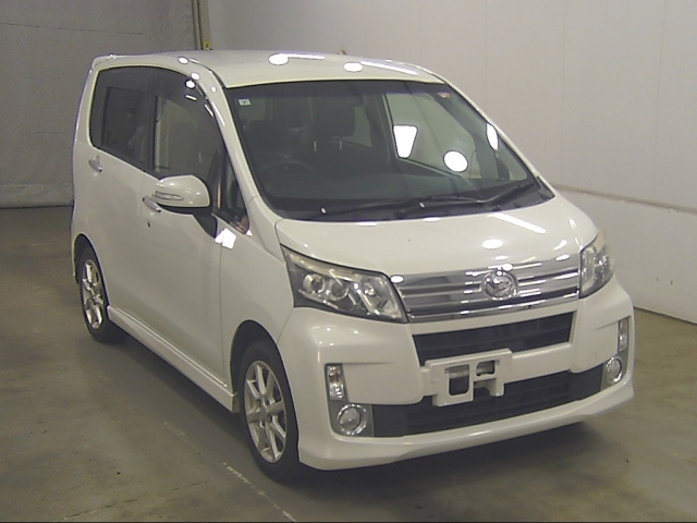 DAIHATSU MOVE — фото