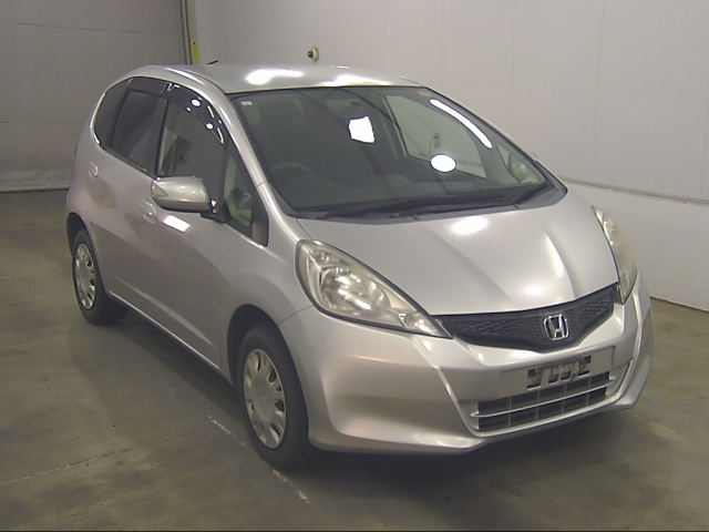 HONDA FIT — фото