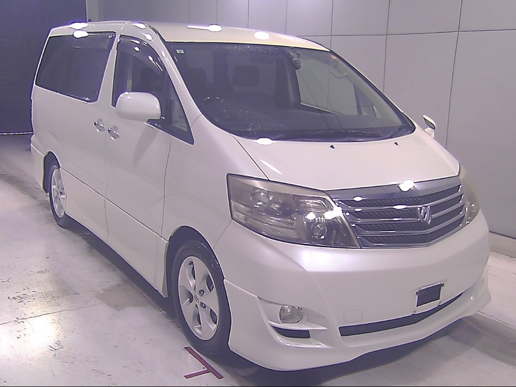 TOYOTA ALPHARD — фото