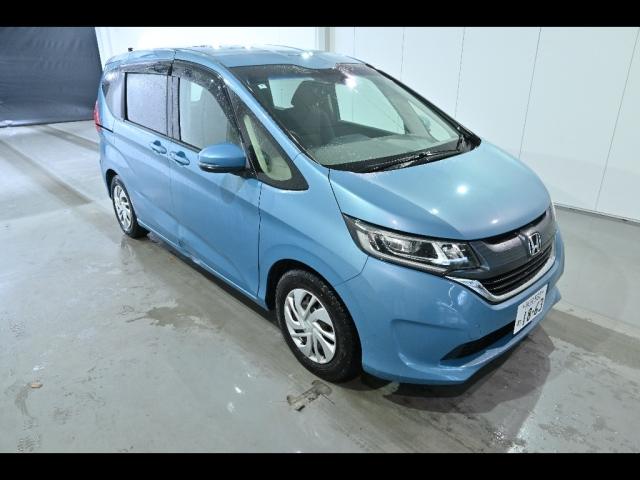 HONDA FREED — фото