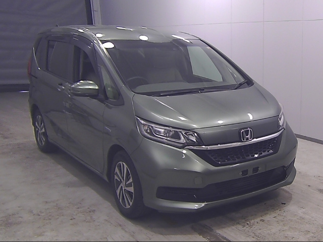 HONDA FREED — фото