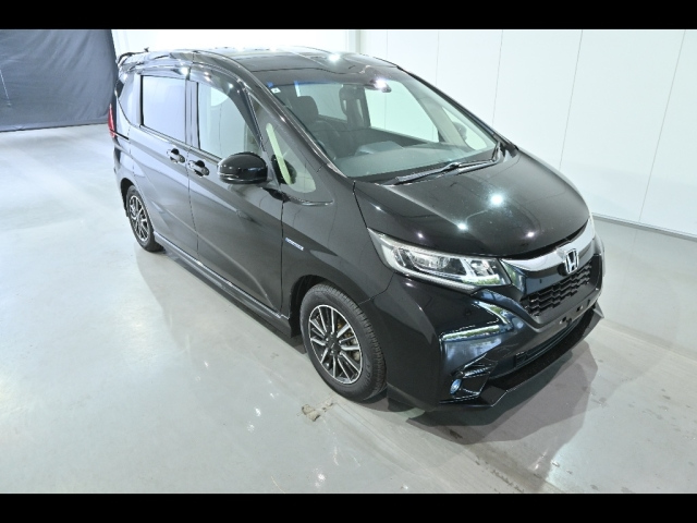 HONDA FREED — фото