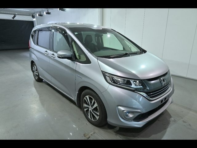 HONDA FREED — фото