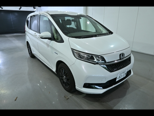 HONDA FREED — фото