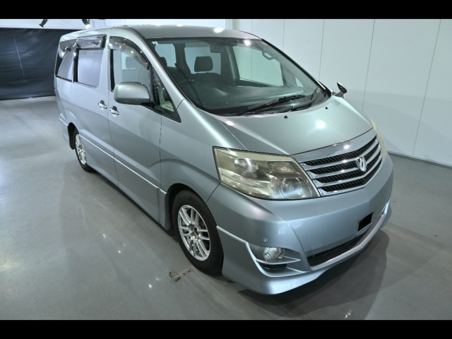 TOYOTA ALPHARD — фото