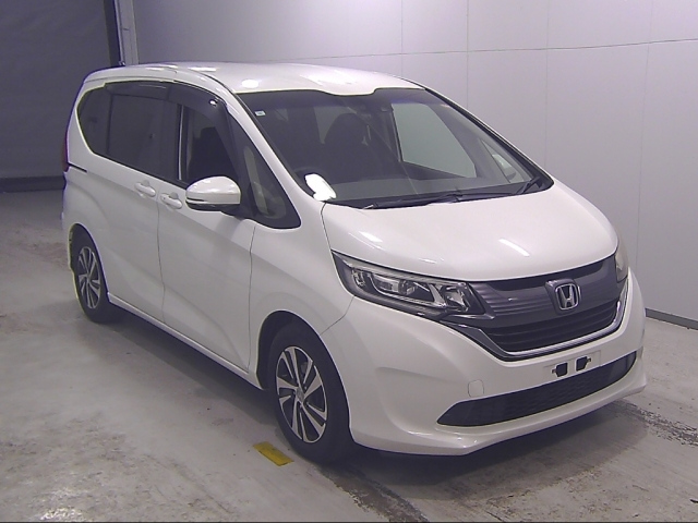 HONDA FREED — фото