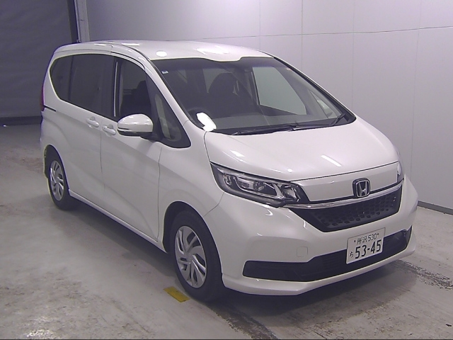 HONDA FREED — фото