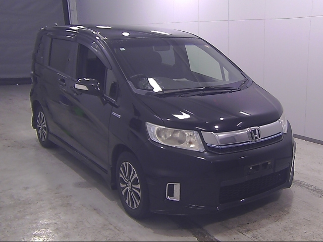 HONDA FREED — фото
