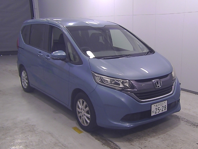 HONDA FREED — фото