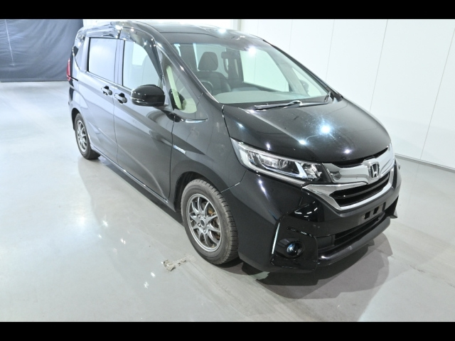 HONDA FREED — фото