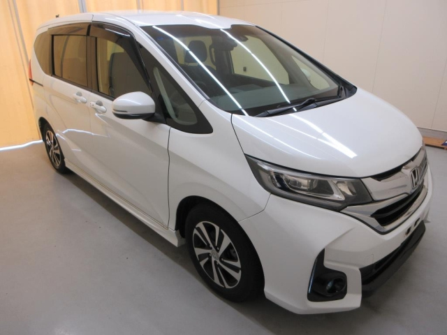 HONDA FREED — фото
