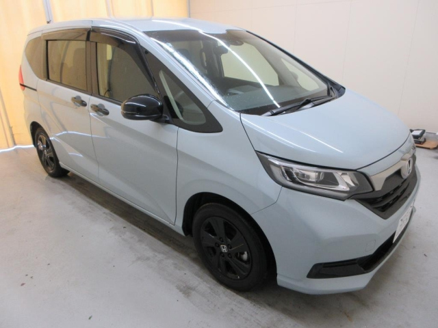 HONDA FREED — фото