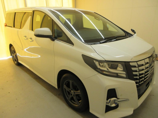 TOYOTA ALPHARD — фото
