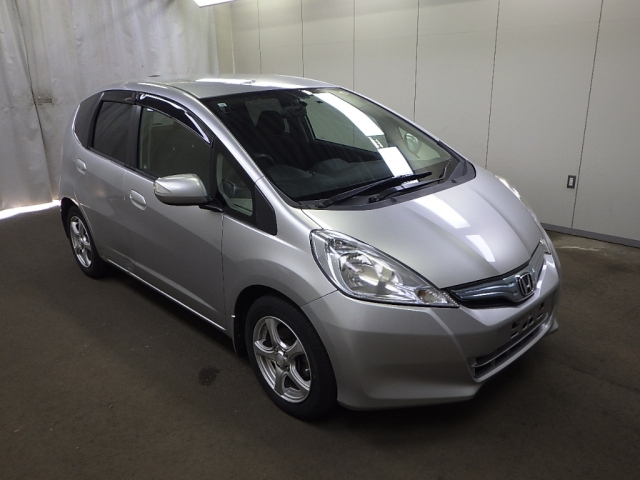 HONDA FIT — фото