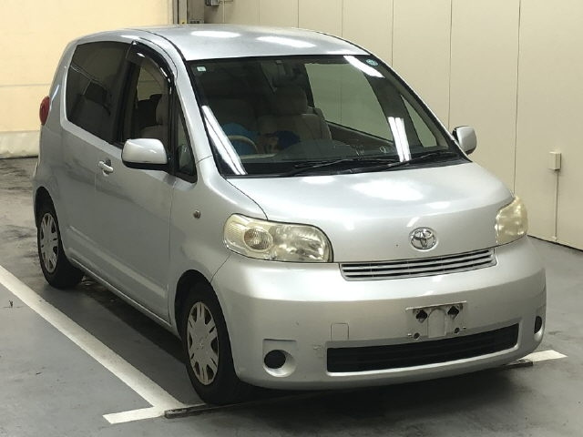 TOYOTA PORTE — фото