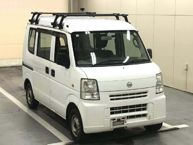 NISSAN CLIPPER VAN