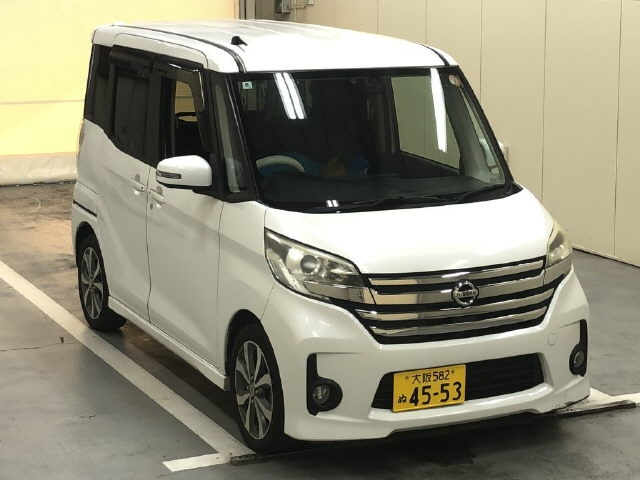 NISSAN DAYZ ROOX
