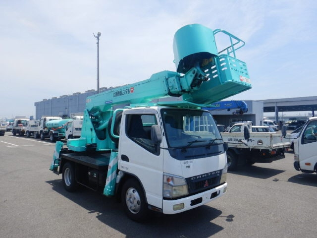 MITSUBISHI CANTER