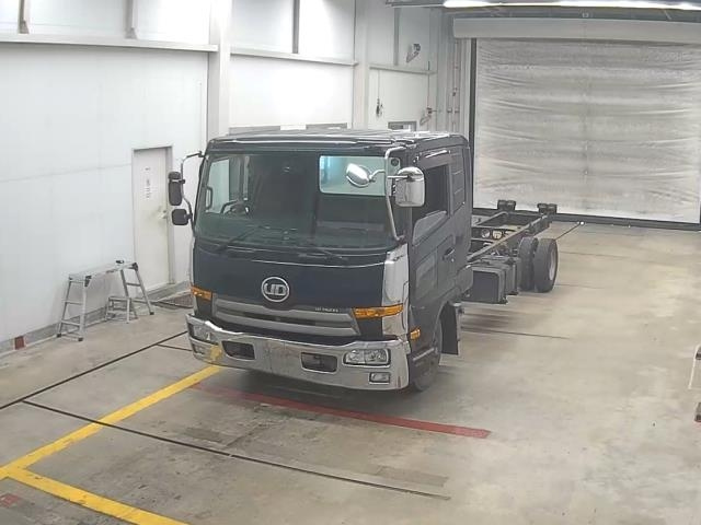 NISSAN CONDOR — фото