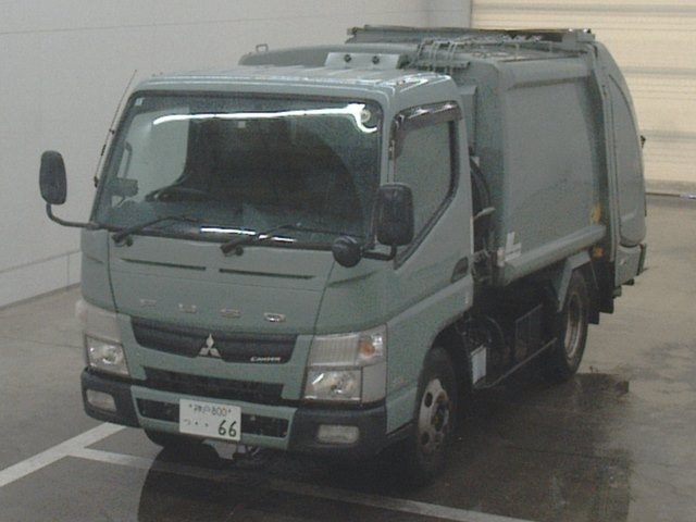 MITSUBISHI CANTER — фото