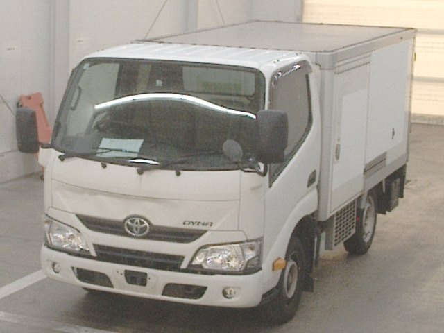 TOYOTA DYNA