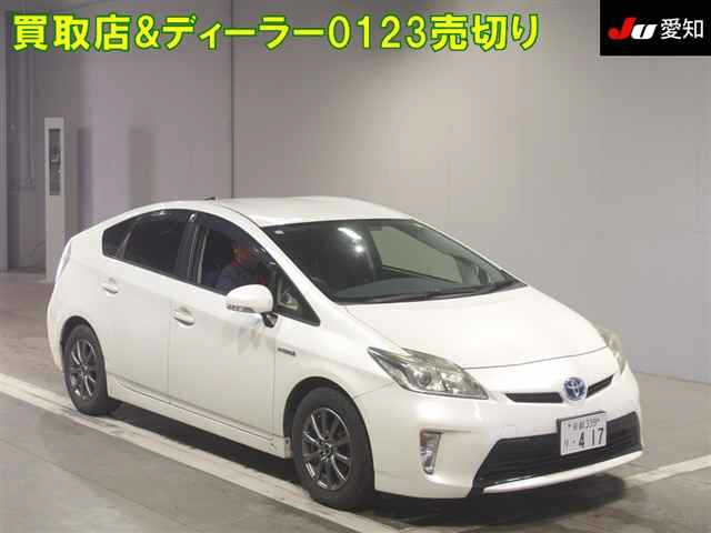 TOYOTA PRIUS — фото