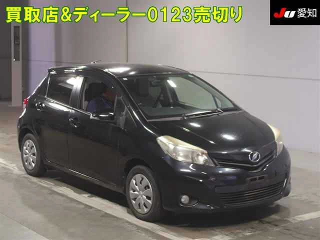 TOYOTA VITZ — фото