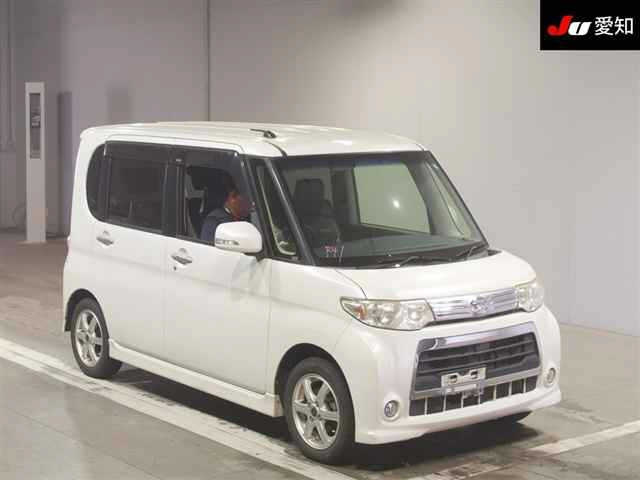 DAIHATSU TANTO — фото