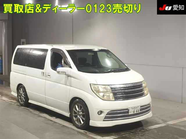 NISSAN ELGRAND
