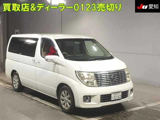NISSAN ELGRAND