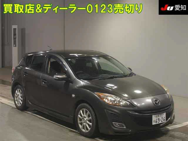 MAZDA AXELA