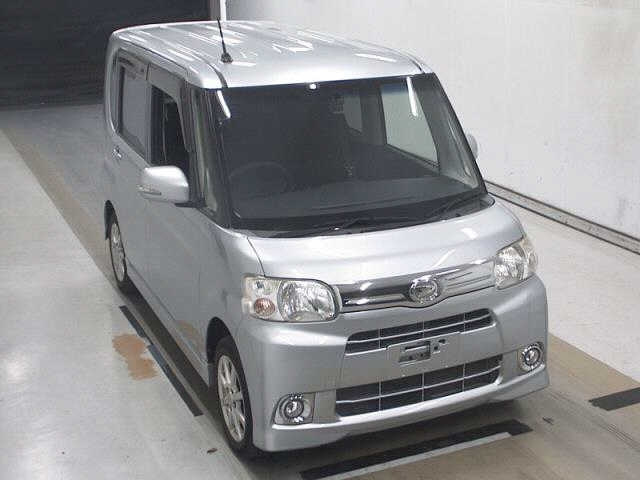 DAIHATSU TANTO — фото