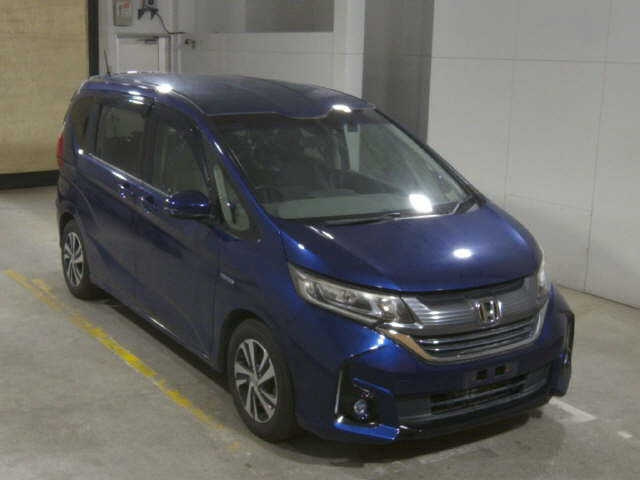 HONDA FREED — фото