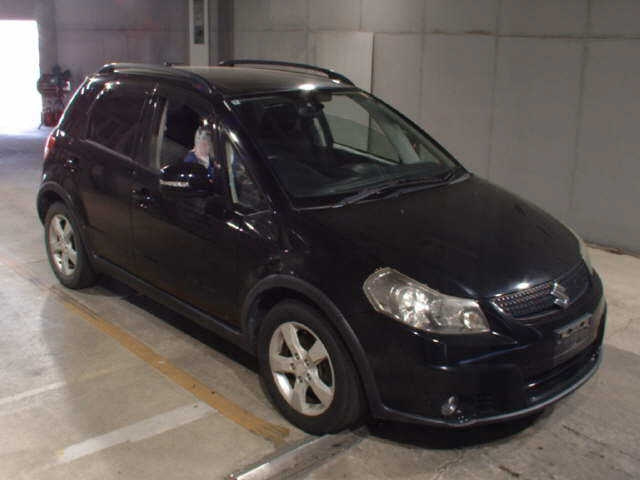 SUZUKI SX 4 — фото