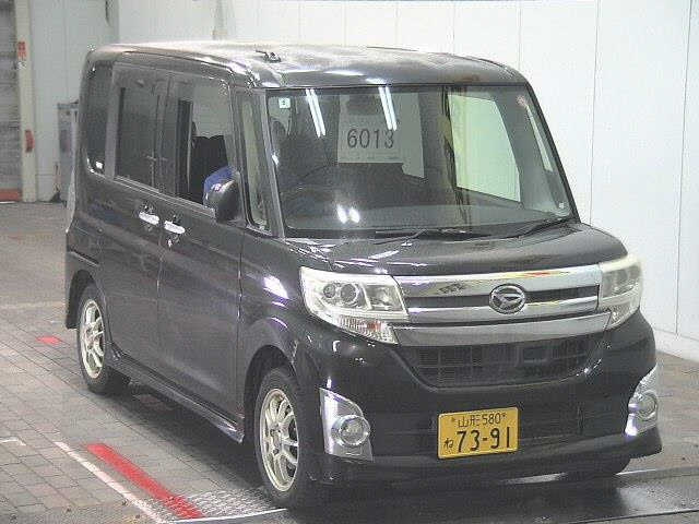 DAIHATSU TANTO — фото